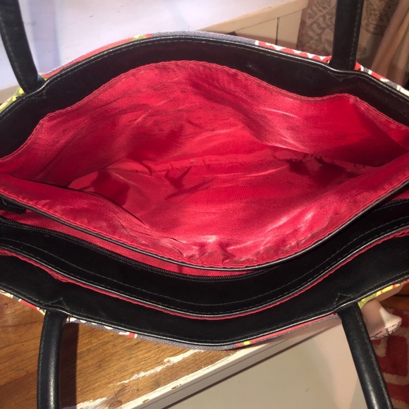 Frankie & Johnny Tote Handbag - Picture 6 of 8